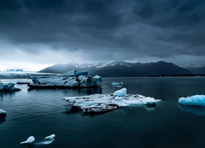 Ледники Исландии море лед горы  