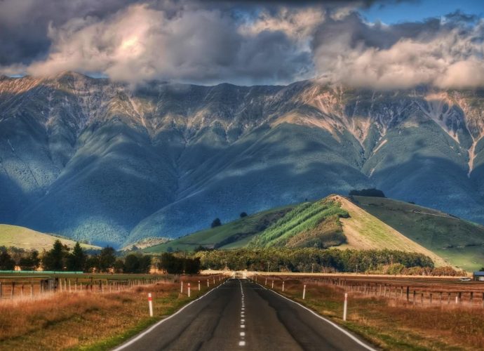 Пейзажи Новой Зеландии Новая Зеландия дорога горы  