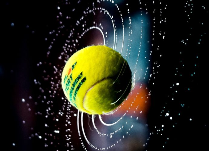 Теннисный мяч теннис мяч  